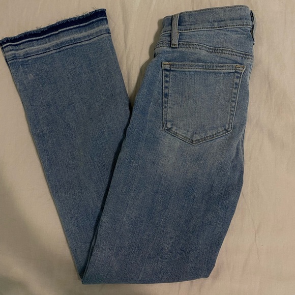 LOFT Kick Crop Jean Medium wash - never worn - Picture 2 of 4
